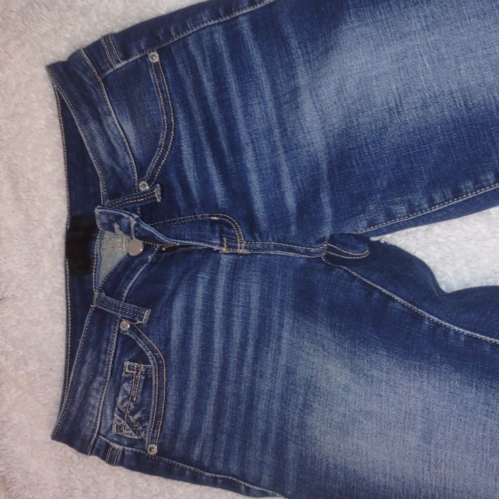 Buckle Jeans - Picture 2 of 5